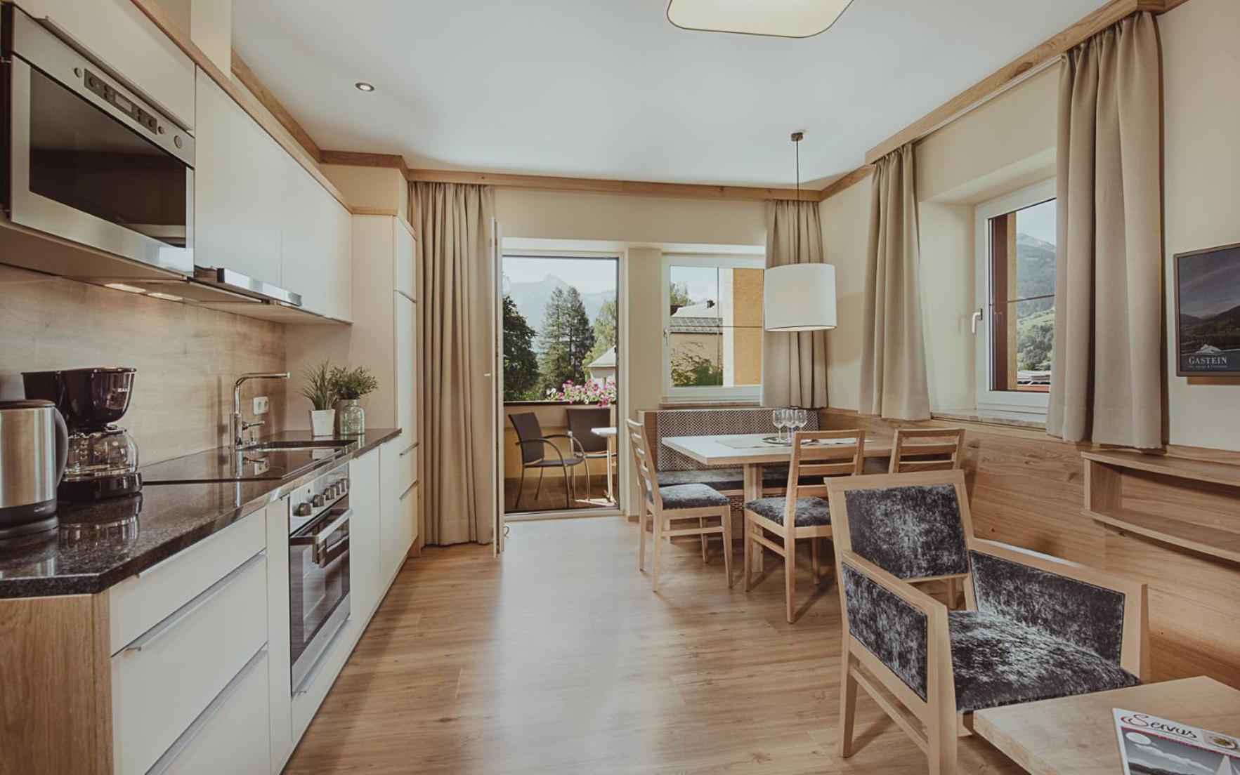 Appartement Hotel Panorama-Im Bademantel Direkt In Die Alpentherme Bad Hofgastein Eksteriør billede
