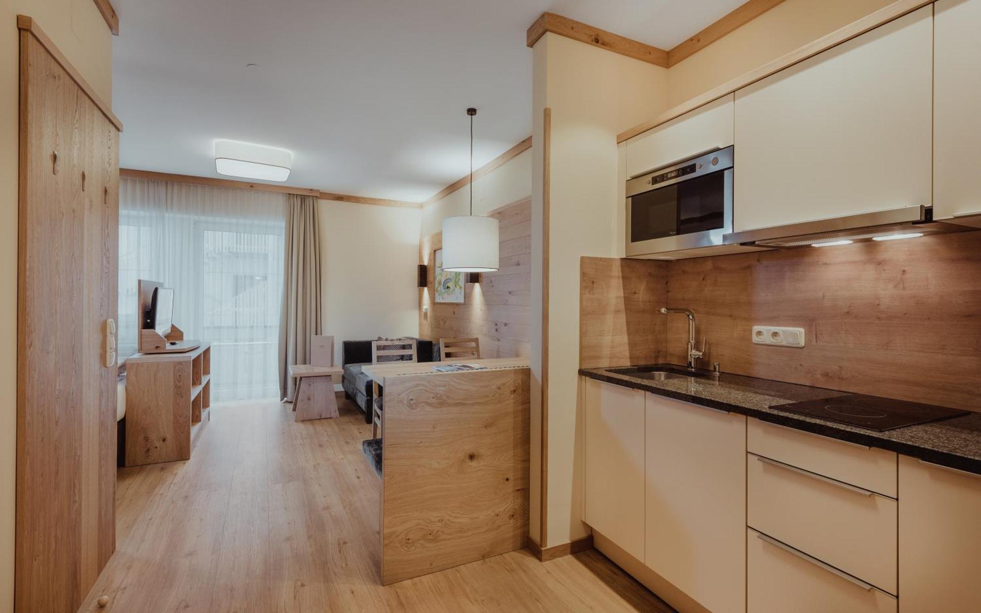 Appartement Hotel Panorama-Im Bademantel Direkt In Die Alpentherme Bad Hofgastein Eksteriør billede