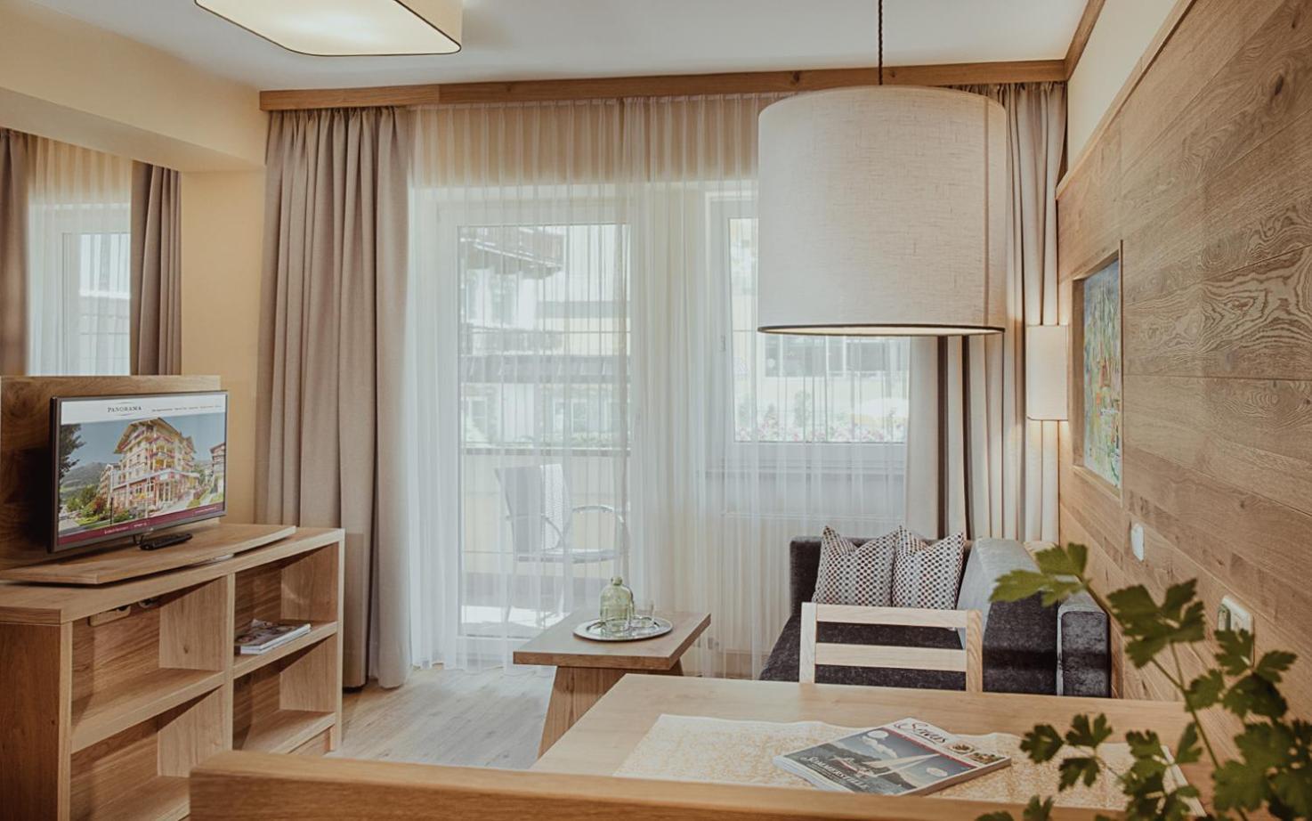 Appartement Hotel Panorama-Im Bademantel Direkt In Die Alpentherme Bad Hofgastein Eksteriør billede
